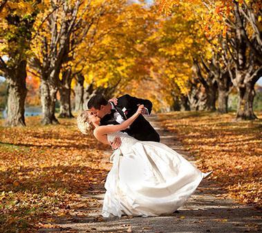 5 Tips for Your Outdoor Fall Wedding