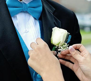 Prom is Here... But What Do I Wear?