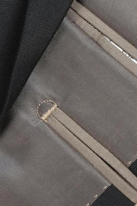 Black Solid 2-Button Notch Suit (2-Piece Set)