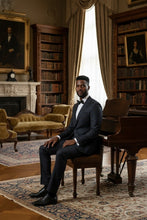 Alessandro Vitello Dark Grey Windowpane 2-Button Notch Suit (2-Piece Set)