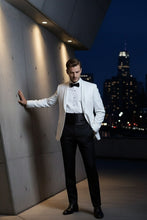 "Brentwood" White Dinner Jacket