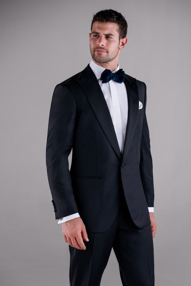 MaxDavoli "Davoli Peak" Black 1-Button Peak Tuxedo (2-Piece Set)