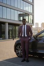 Berry Solid 2-Button Notch Suit (2-Piece Set)