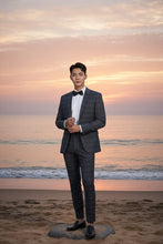 RN Collection Grey Windowpane 2-Button Notch Suit (2-Piece Set)