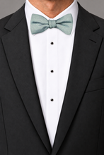 Ted Stanford Spearmint Aries Floral Paisley Hand Knot Banded Bow Tie