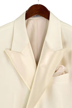 Vinci "Vanderbilt" Ivory Double-Breasted Tuxedo (2-Piece Set)